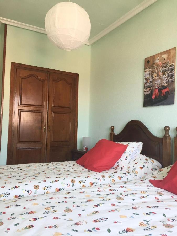 La Casina Del Reloj Con Vistas Al Mar Leilighet Lastres Eksteriør bilde